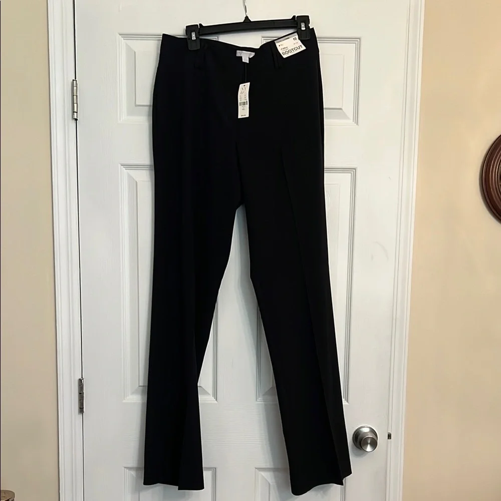 🚨New York & Company Black Curvy Mid Rise Tall City Stretch Bootcut Pants NWT🚨 - Picture 1 of 7